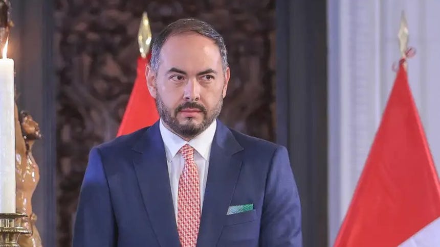 Ministro de Defensa dice que familias de fallecidos en operativo militar en Huancavelica 