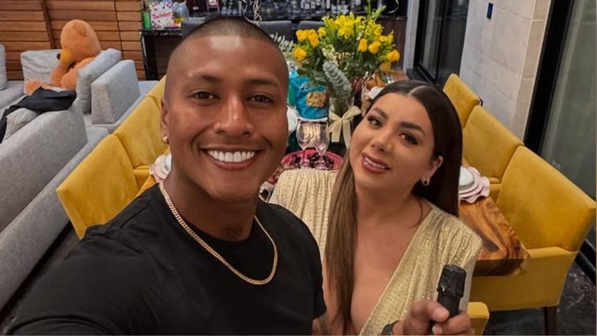 Esposa de Pedro Aquino anuncia su separación del futbolista tras ser ampayado con modelo de OnlyFans