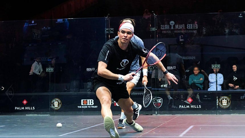 ¡Con garra! Diego Elías debutó con un triunfo en el PSA World Championships 2025/26