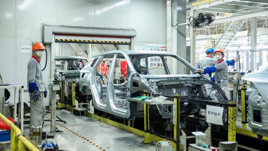 Las exportaciones chinas crecieron un 9,8 % interanual en abril