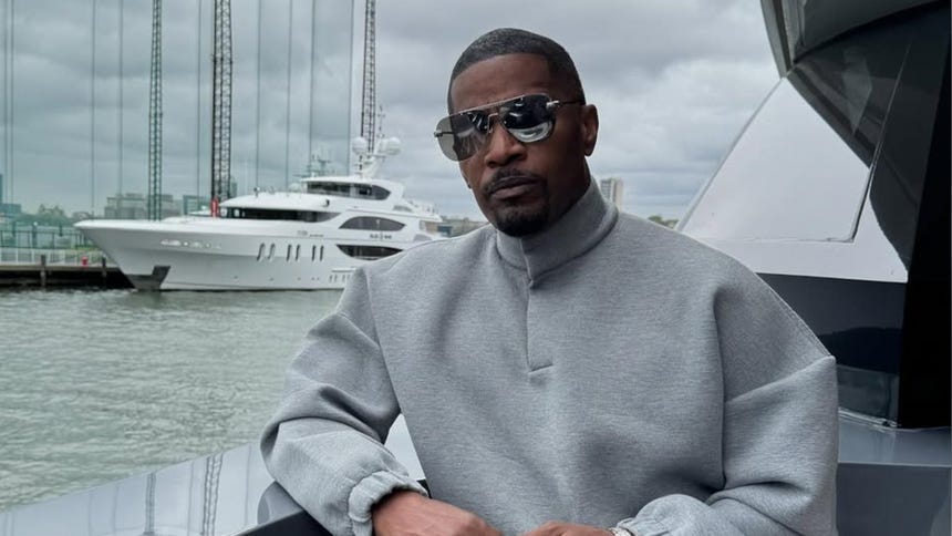 Jamie Foxx espera a su tercer hijo, el primero con Alyce Huckstepp, tras retomar su relación