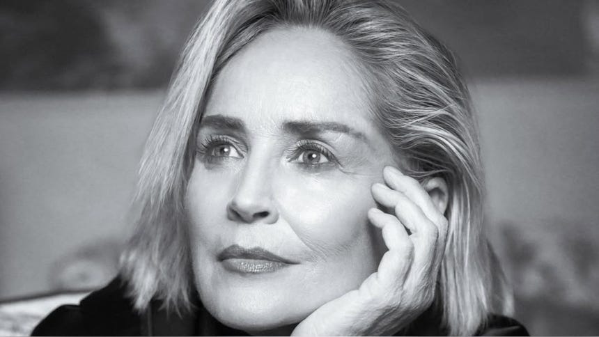 A un año de perder a su madre, Sharon Stone anunció la muerte de su hermano mayor