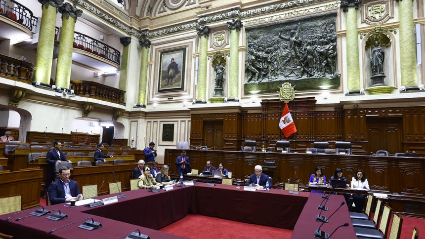 Comisión de Constitución del Congreso aprueba dictamen para la creación del Registro Nacional de Precedentes