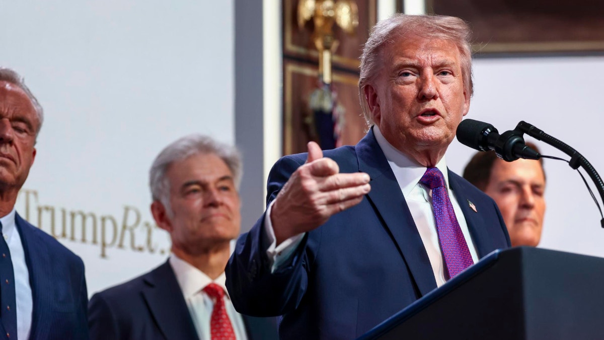 Cámara Baja de EE.UU. aprueba limitar poderes de guerra en Irán: ¿se verá Trump forzado a terminar el conflicto?