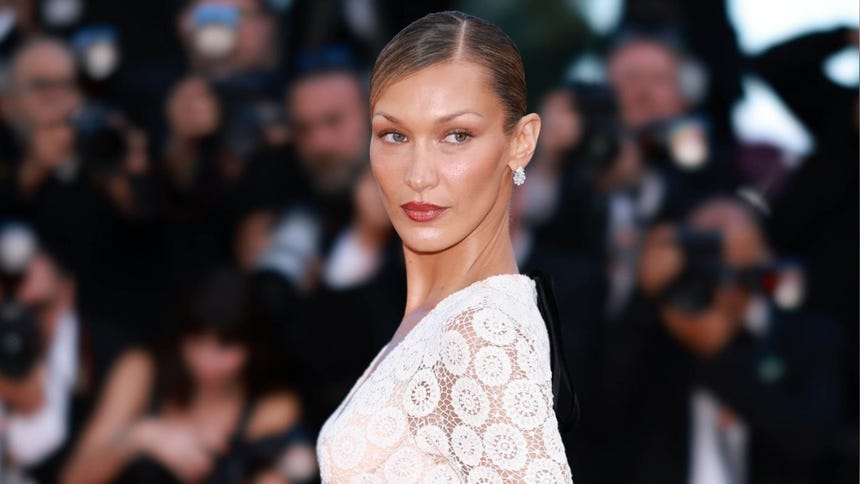 Bella Hadid en escote y transparencias: así fue el look que robó miradas en la alfombra roja de Cannes 2026