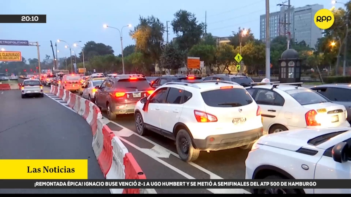 Caos vehicular por cierre de acceso a la Vía Expresa antes de Plaza Grau