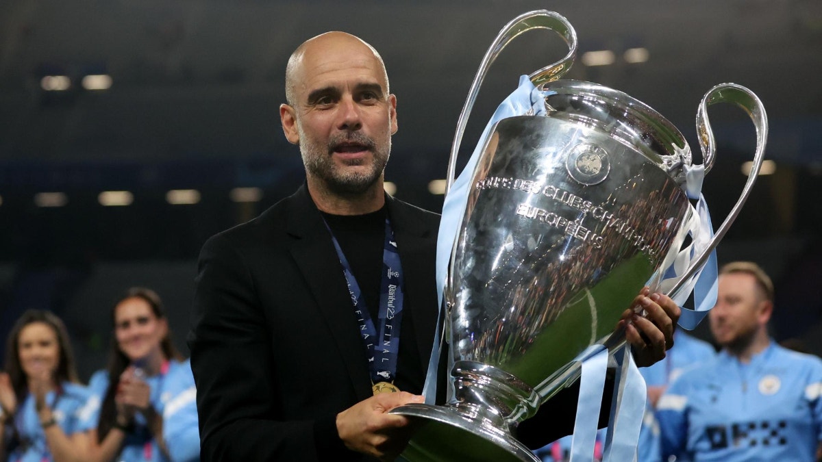 Tribuna del Manchester City llevará el nombre del Pep Guardiola y el DT tendrá una estatua por su despedida