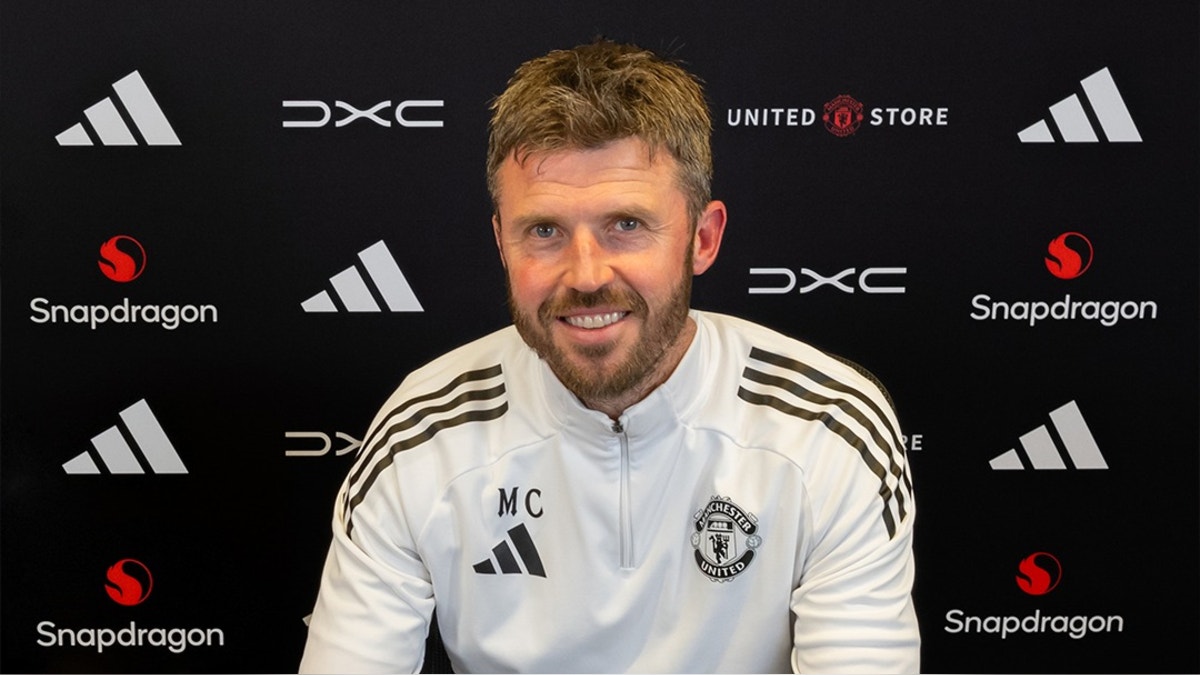 Confirmado: Manchester United continuará con Michael Carrick como director técnico por dos temporadas