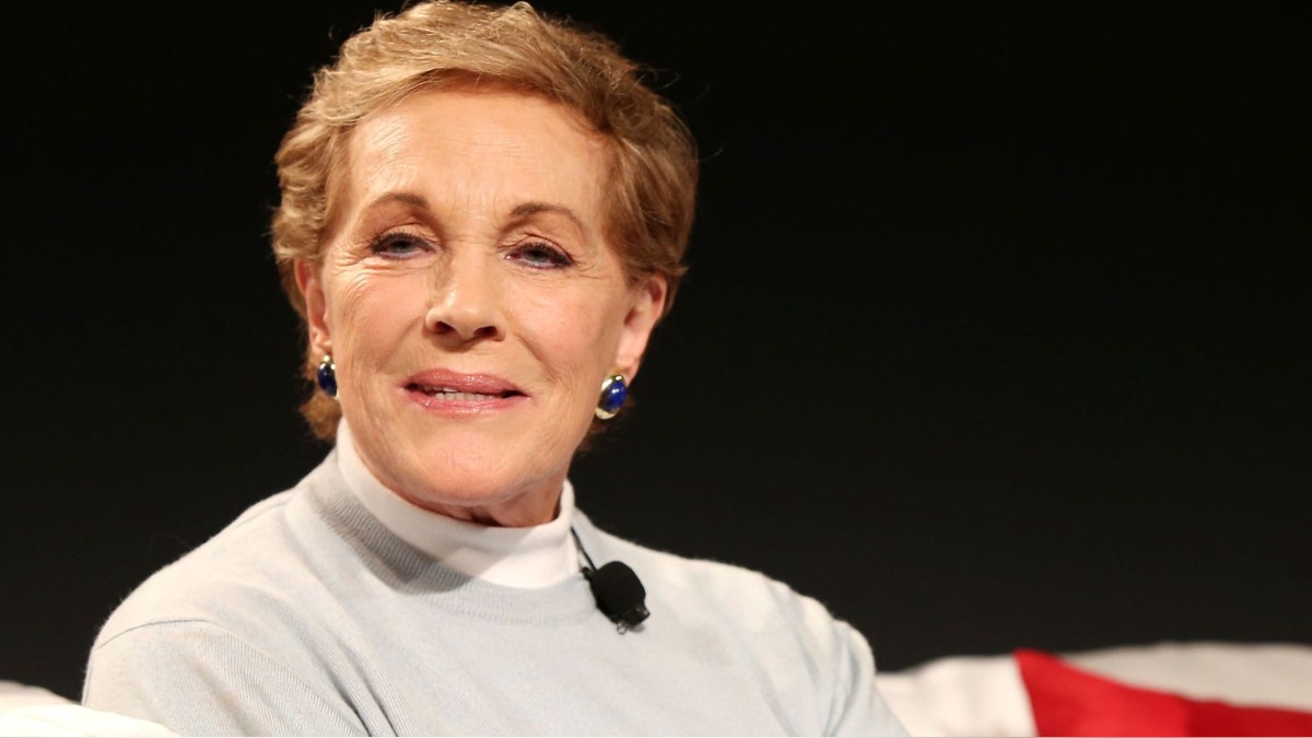 Julie Andrews reaparece a los 90 años con emotivo mensaje sobre el párkinson: 