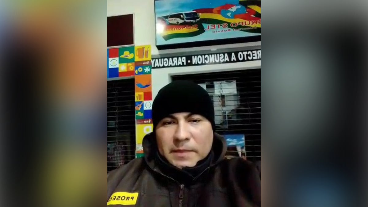 Danny Jhonston hace un llamado al Ministerio de Relaciones Exteriores para que le ayude a gestionar un vuelo humanitario desde el aeropuerto de Viru Viru en Santa Cruz a Lima. 