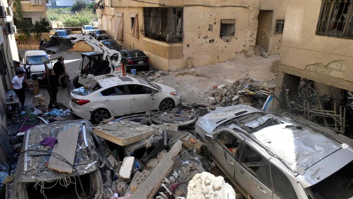 Israel bombardea Beirut tras atacar más de 135 