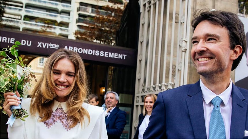 Natalia Vodianova se casó por civil con el multimillonario francés Antoine Arnault en setiembre de 2020.