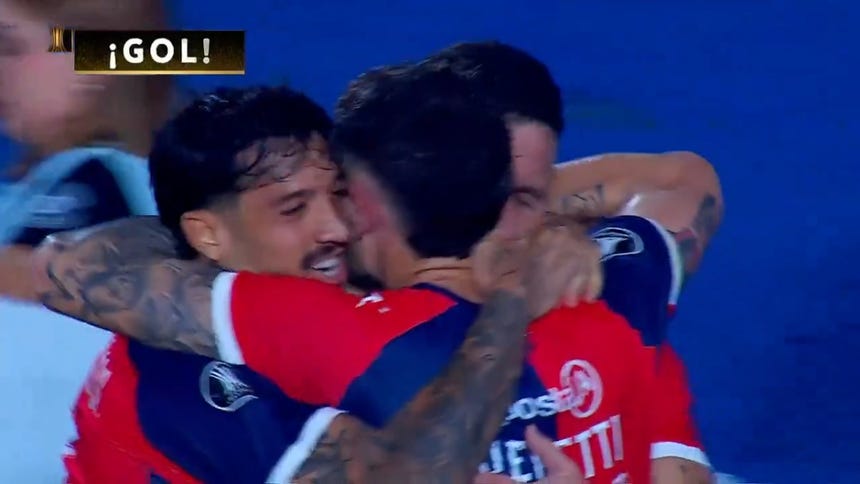 Pablo Vegetti marcó el 1-0 de Cerro Porteño