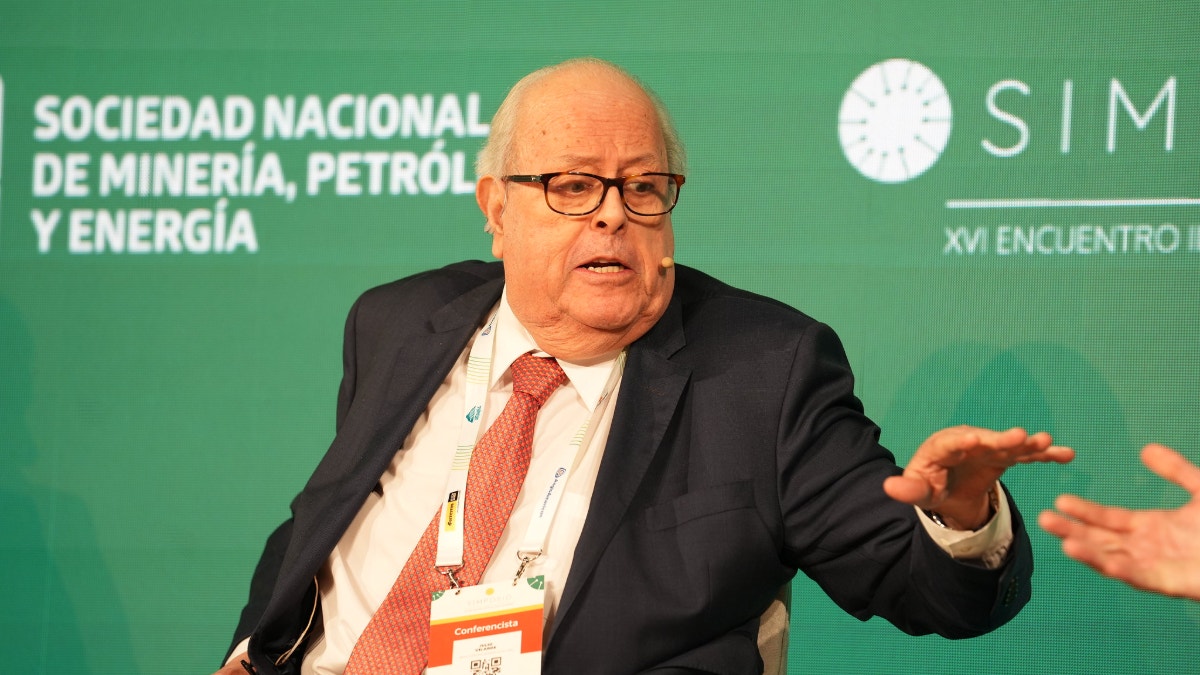 Julio Velarde: 