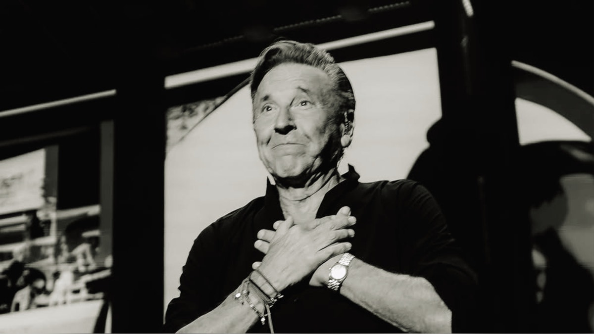 Con lágrimas en los ojos, Ricardo Montaner recordó su pasó por el Perú en emotivo concierto.
