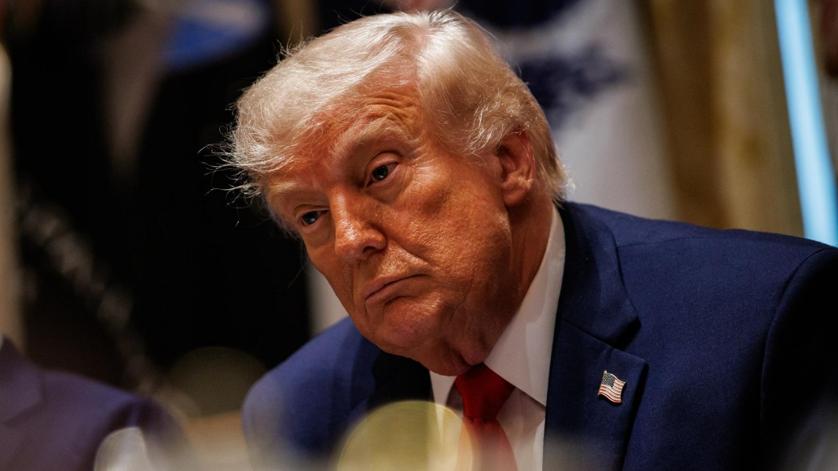 Un tribunal declara ilegal la prohibición de Donald Trump de que personas trans estén en Ejército de EE. UU.