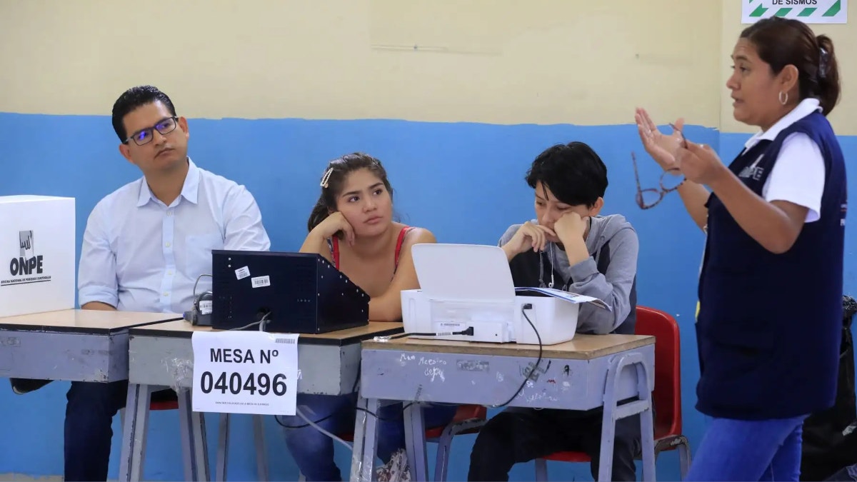 ONPE recuerda que los miembros de mesa podrán solicitar el retiro de personeros que no acaten instrucciones