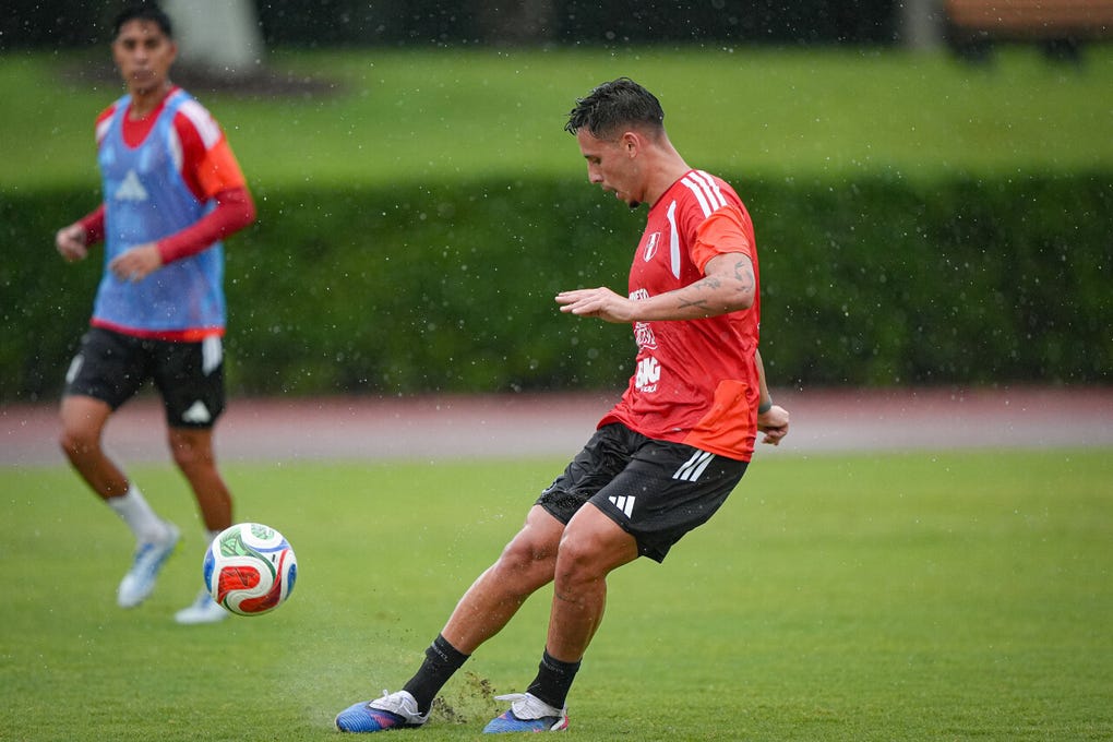 Erick Noriega.