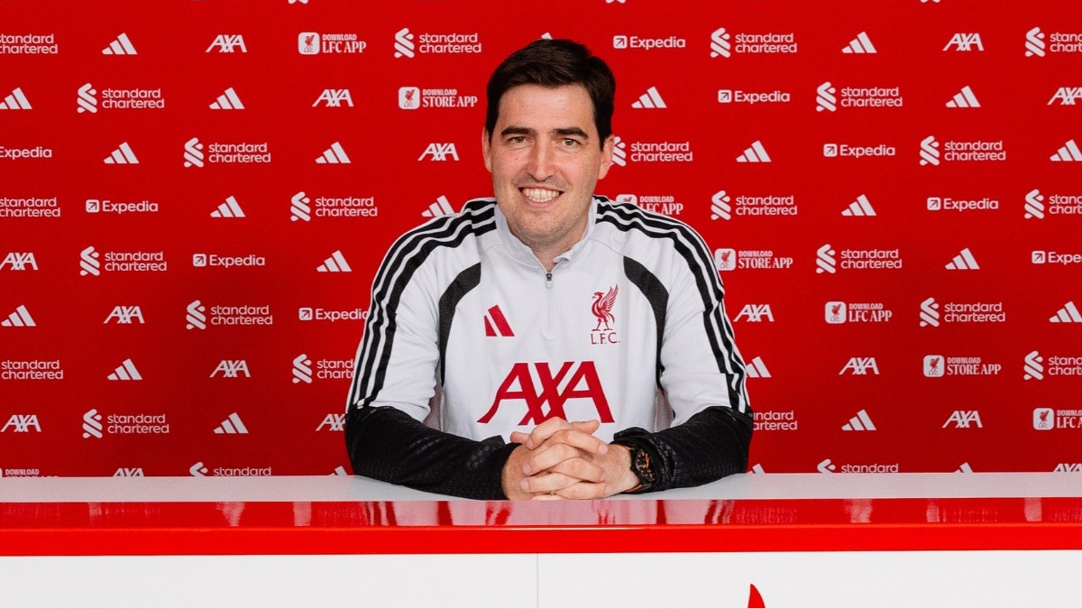 Oficial: Liverpool anunció al español Andoni Iraola como su nuevo director técnico