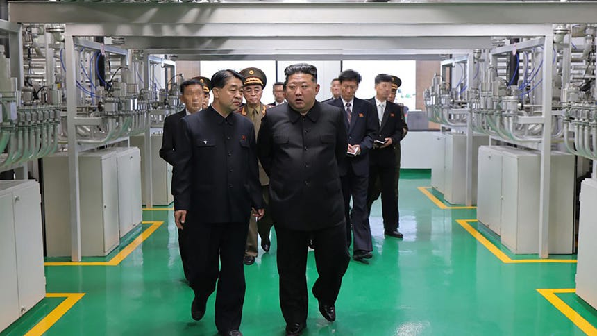 Kim Jong-un inspeccionó planta nuclear recientemente puesta en funcionamiento [FOTOS]
