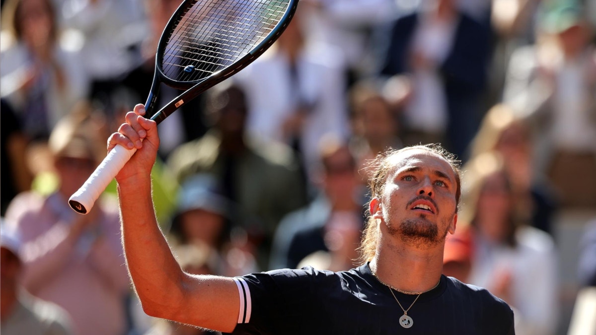 Busca romper su maldición: Zverev derrotó a Mensik y buscará su primer título de Grand Slam en Roland Garros