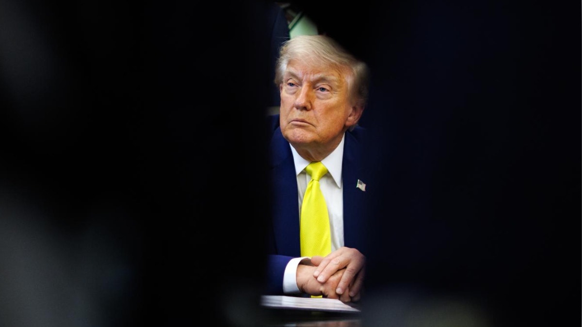 Juez anula política de Trump que pausó proceso migratorio y de asilo de personas de 39 países