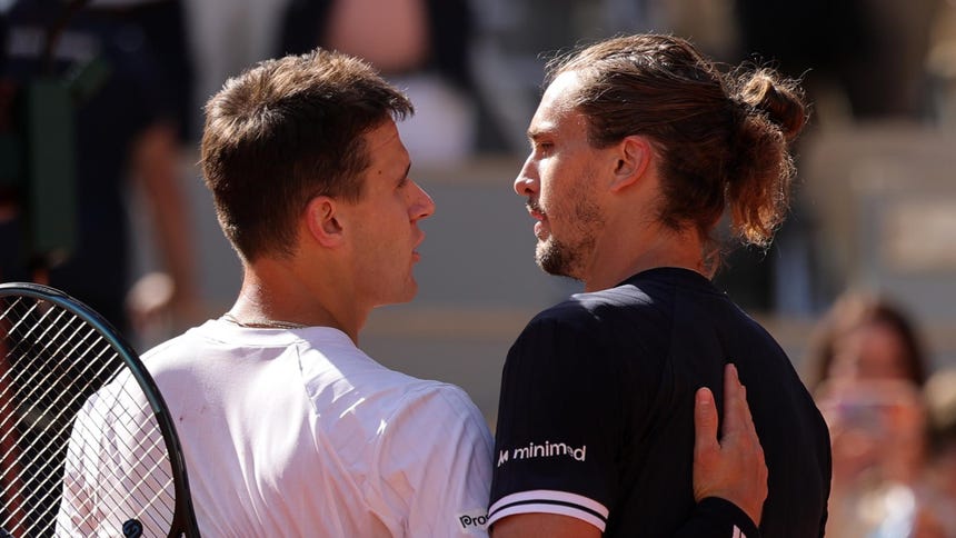 l alemán Alexander Zverev se clasificó para su segunda final de Roland Garros, la cuarta en un Grand Slam, tras derrotar este viernes al checo Jakub Mensik por, 7-5, 6-2, 3-6 y 6-3.