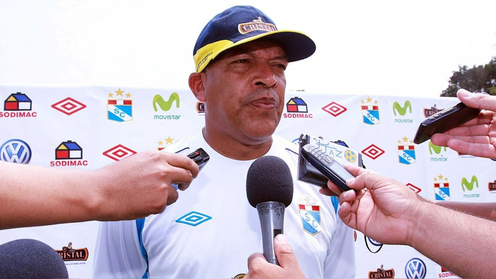 Roberto Mosquera ha sido campeón como DT de Sporting Cristal.