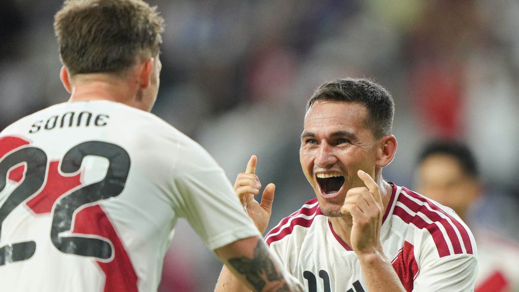 Selección Peruana tiene a Jairo Vélez a una de sus máximas figuras.