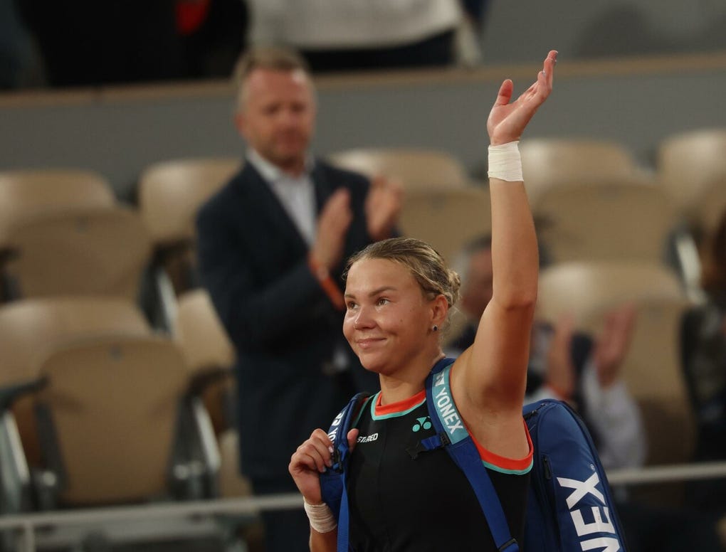 La última víctima de Chwalinska fue Diana Shnaider, número 25 del ranking, que venía de sacar del cuadro a la bielorrusa Aryna Sabalenka, número 1 del mundo, que sucumbió ante el juego de la polaca.