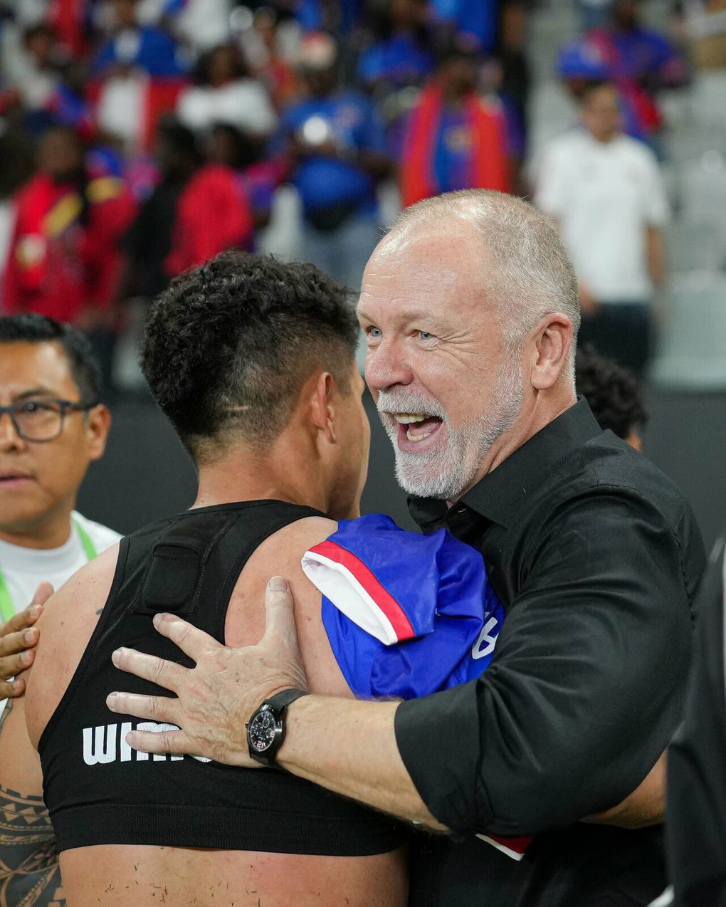 Tras tres partidos, Mano Menezes encontró su primer triunfo.