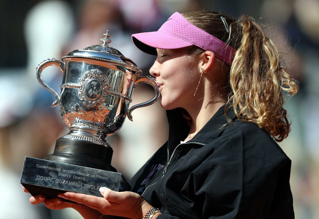 Le hacía falta una reválida así a Andreeva, que tras apuntarse el torneo de Linz, cayó en la final de Madrid contra la ucraniana Marta Kostyuk, en las semifinales de Stuttgart frente a la kazaka Elena Rybakina y en los cuartos de Roma contra la estadounidense Coco Gauff.