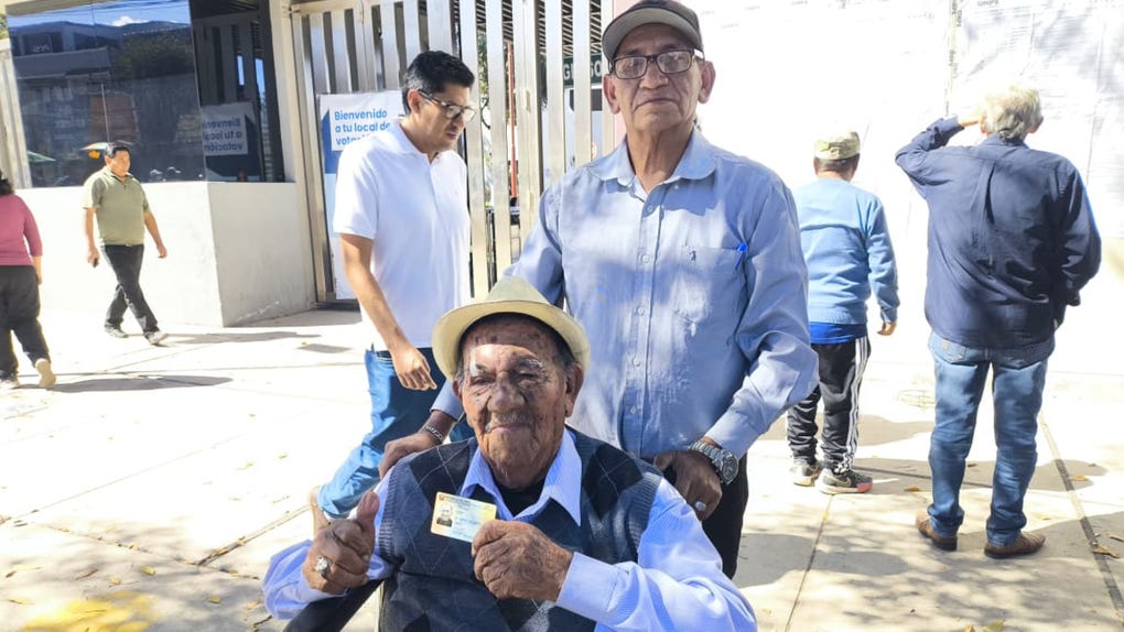 Víctor Yampi Vargas es un elector arequipeño que acude a las urnas desde 1945.