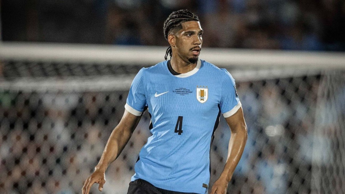 Por precaución: Ronald Araújo dejó la concentración de Urugu