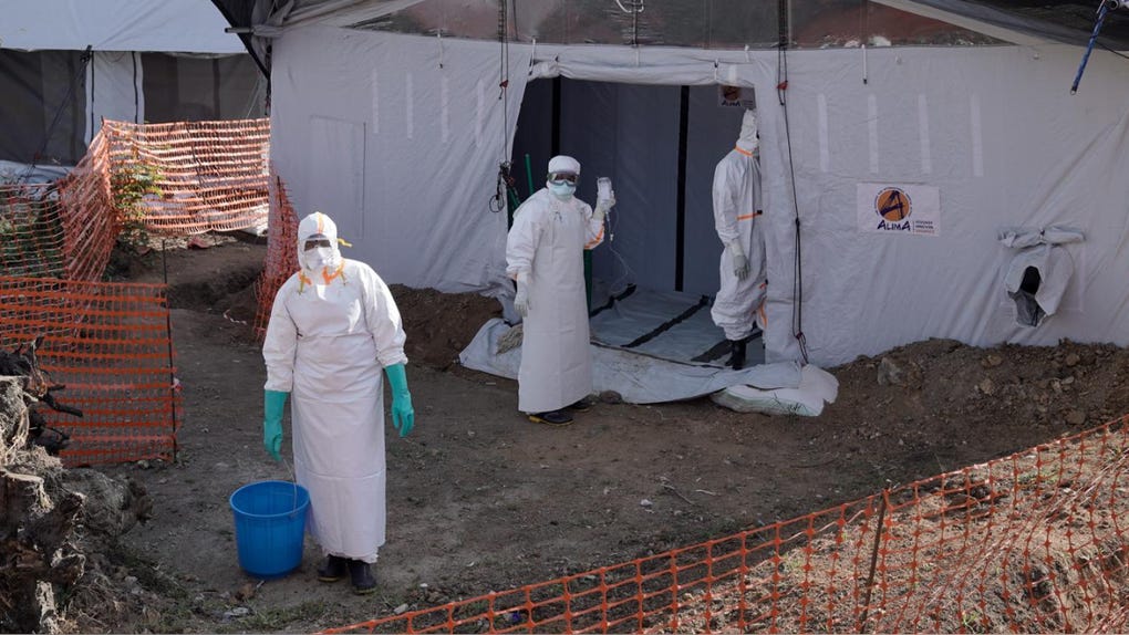 La OMS ha desplegado a más de un centenar de expertos en las provincias orientales de Ituri, Kivu del Norte y Kivu del Sur, incluyendo epidemiólogos y expertos en vacunas
