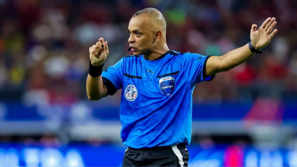 El brasileño, Wilton Sampaio, es el primer brasileño en dirigir el partido inaugural del Mundial