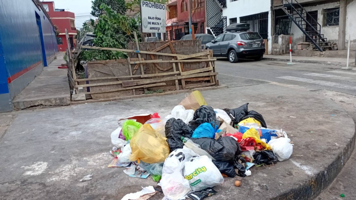Callao: basura afecta a escolares y docentes en co