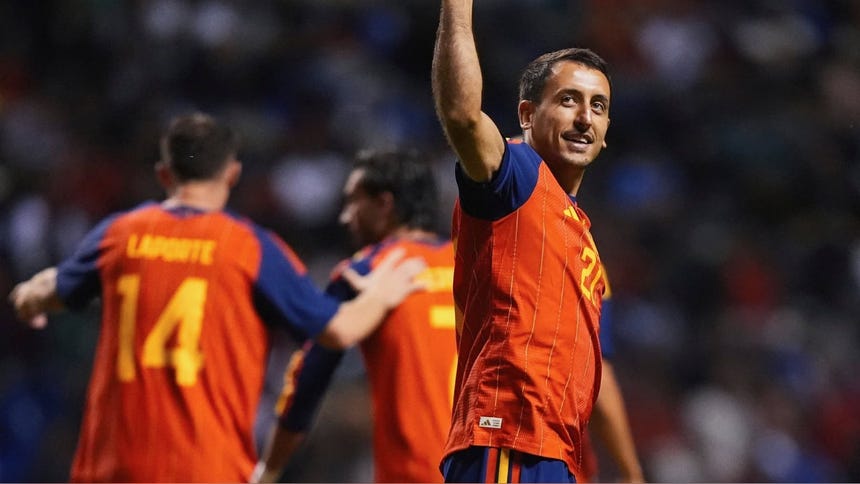 Mikel Oyarzabal es una de las cartas de ataque en la selección española.