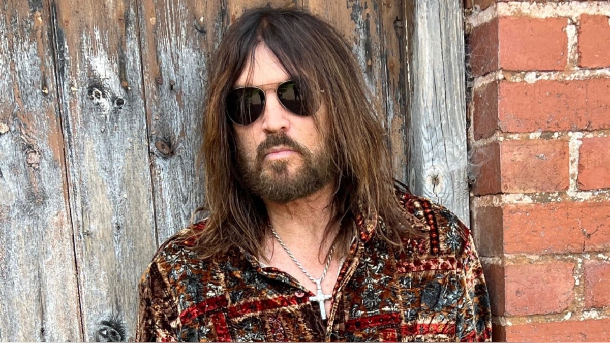 Billy Ray Cyrus, padre de Miley Cyrus, revela que estuvo al 