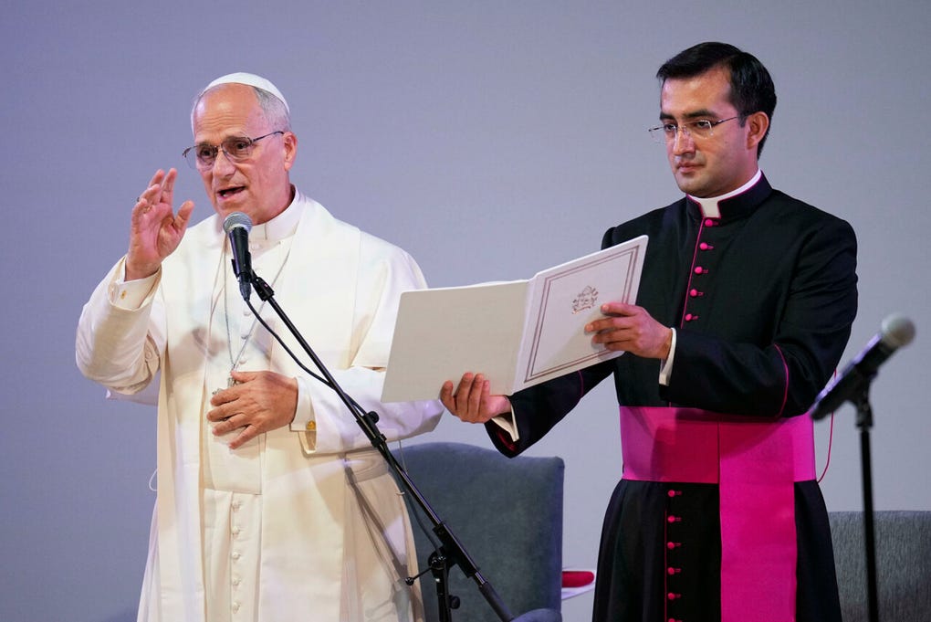 El papa misionero y agustino citó las Confesiones de San Agustín: Si confiamos en la gracia divina y nos dejamos guiar y transformar por ella, descubrimos cómo en nuestra vida el pasado no condena el futuro, sino que nos ofrece la posibilidad de cambiar nuestras decisiones y elecciones.