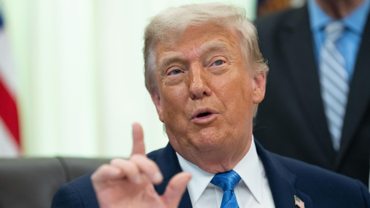 Donald Trump dice que ha logrado sacar del estrech