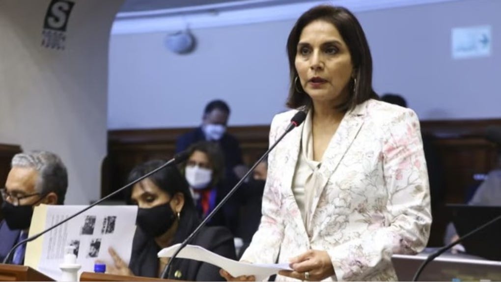 Patricia Juárez pide a Roberto Sánchez esperar resultados oficiales. 
