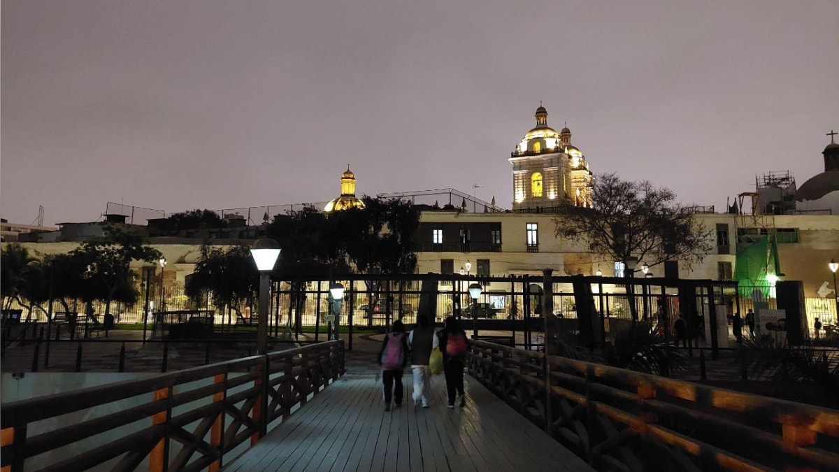 ¡Así no se puede dormir! Lima reporta más de 30 noches cálid