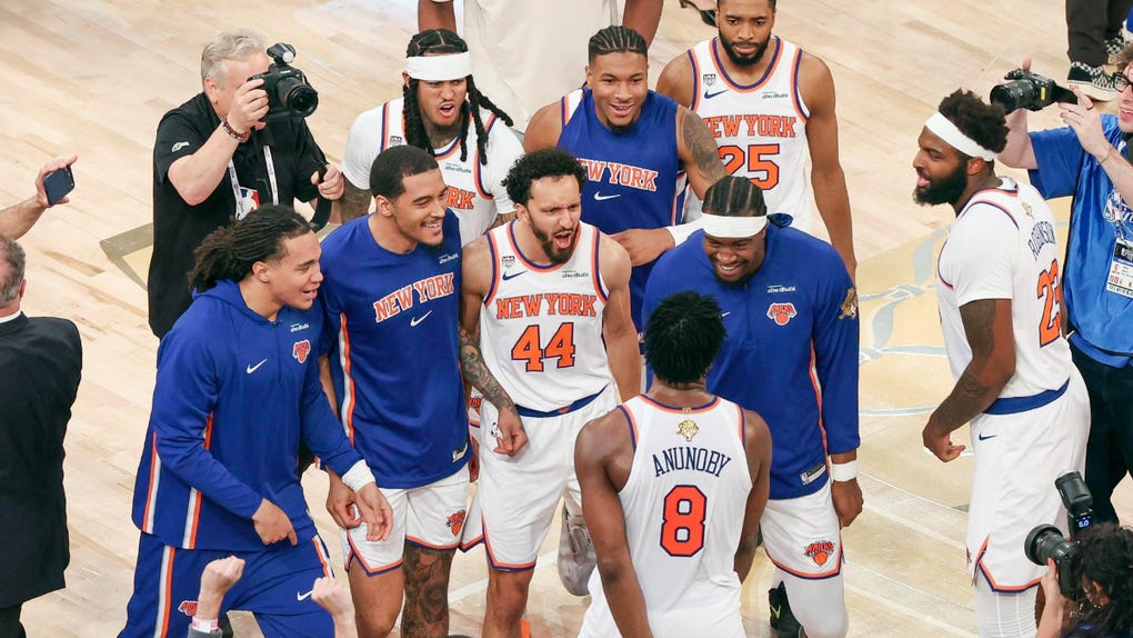 Una canasta de OG Anunoby consumó la histórica remontada de los Knicks.
