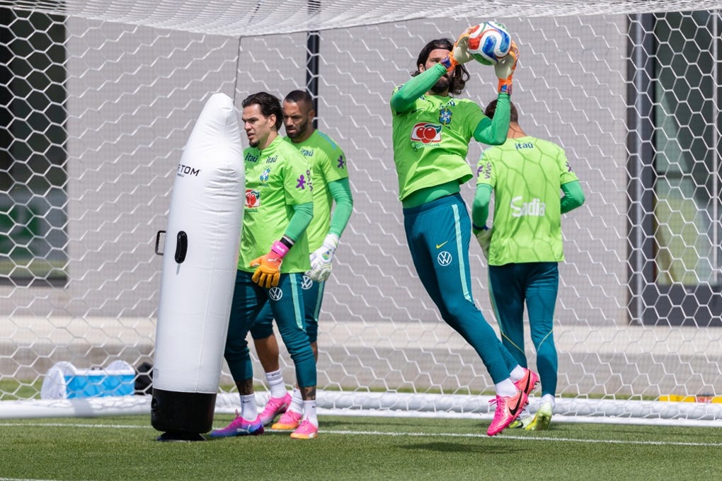 <strong>1. Alisson Becker (Arquero): 15 millones de euros</strong>
