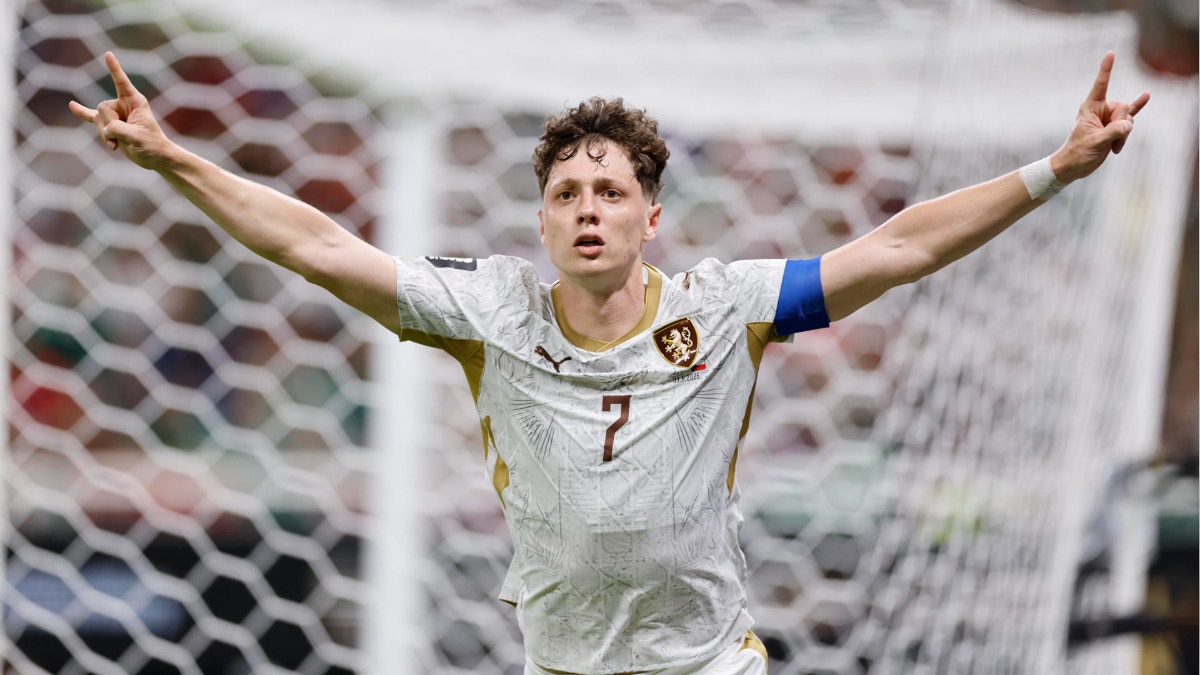 República Checa sorprende: Ladislav Krejčí marcó el 1-0 ante