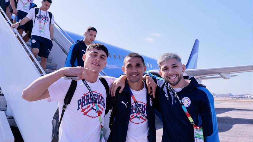 Con Julio Enciso: Paraguay llegó a Los Ángeles para jugar el