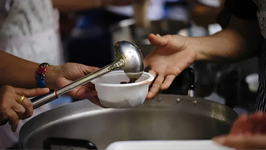 Más de un millón de peruanos se quedaron sin alimentos o pasaron un día entero sin comer por falta de dinero en 2025, según INEI
