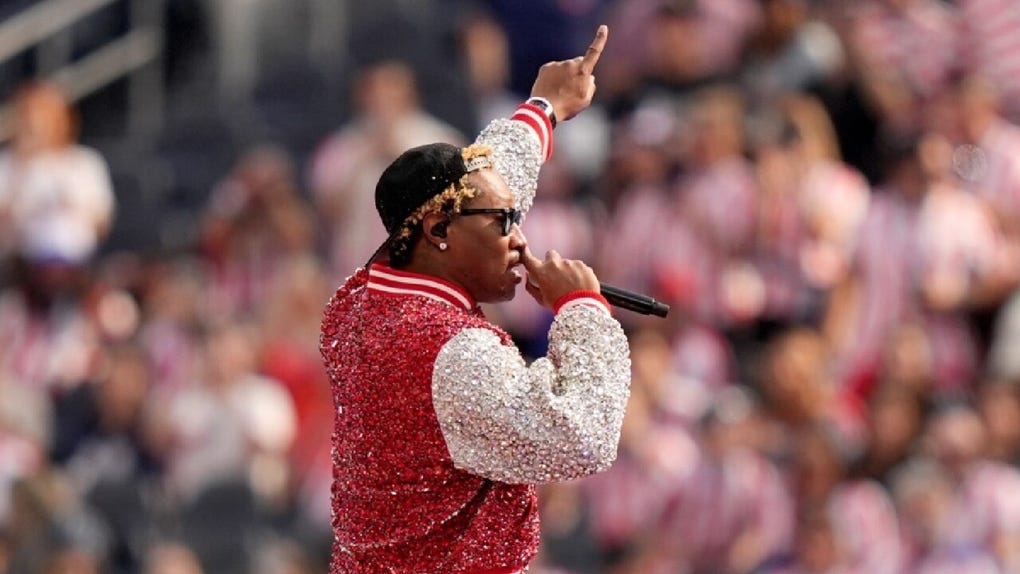 El rapero estadounidense <strong>Future</strong> cantando en la inauguración en la <a data-mce-href=https://rpp.pe/futbol/mundial-2026/paraguay-vs-estados-unidos-en-vivo-a-que-hora-canal-y-donde-ver-fecha-1-mundial-2026-via-gen-y-dsports-partidos-de-hoy-seo-noticia-1692459 href=https://rpp.pe/futbol/mundial-2026/paraguay-vs-estados-unidos-en-vivo-a-que-hora-canal-y-donde-ver-fecha-1-mundial-2026-via-gen-y-dsports-partidos-de-hoy-seo-noticia-1692459 title=Copa Mundial 2026 rel=follow noopener target=_blank>Copa Mundial 2026</a>.