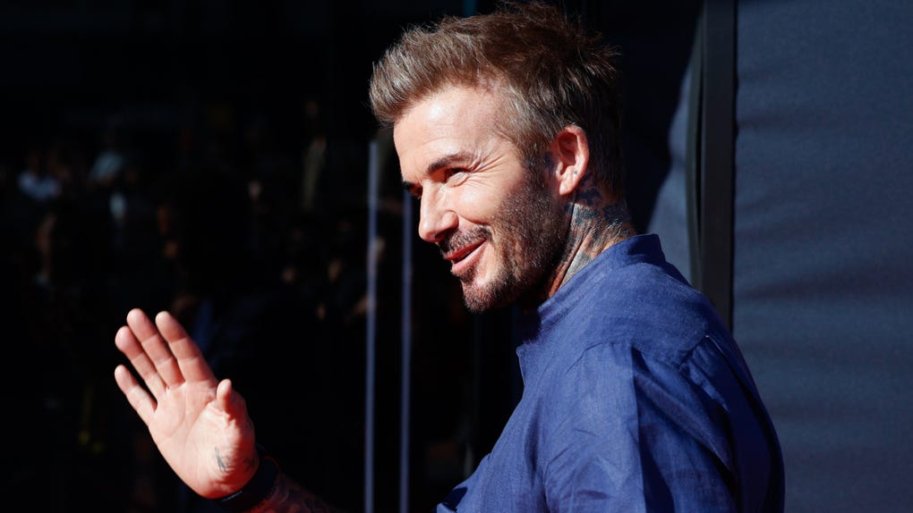 David Beckham fue el primer futbolista inglés en ganar títulos de liga en cuatro países distintos: Inglaterra (Manchester United), España (Real Madrid), Estados Unidos (LA Galaxy) y Francia (París Saint-Germain). 
